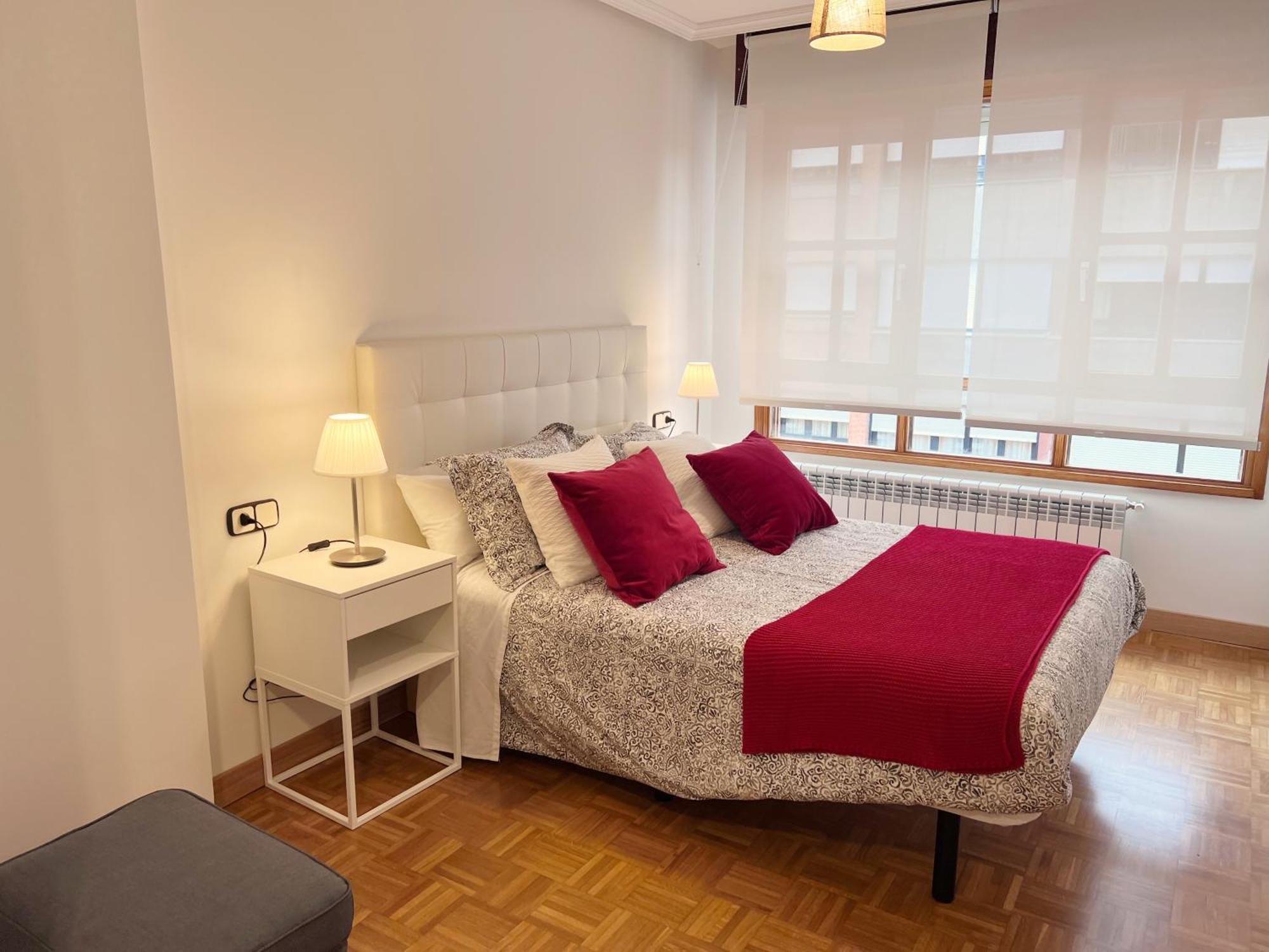 Apartamento Europa Centric Parking Gratis โอเบียโด ภายนอก รูปภาพ